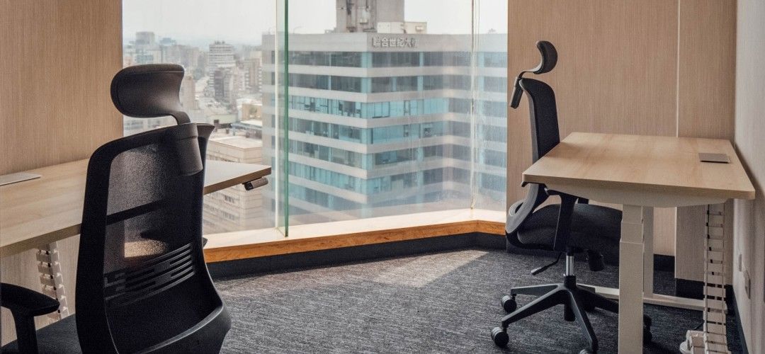 隔間辦公室環境照