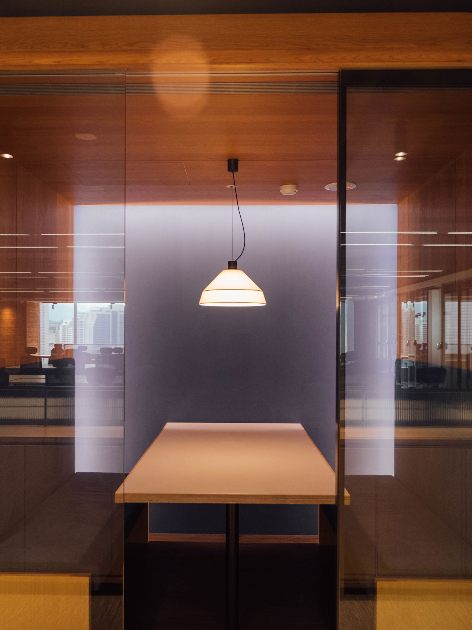 小隔間會議室環境照