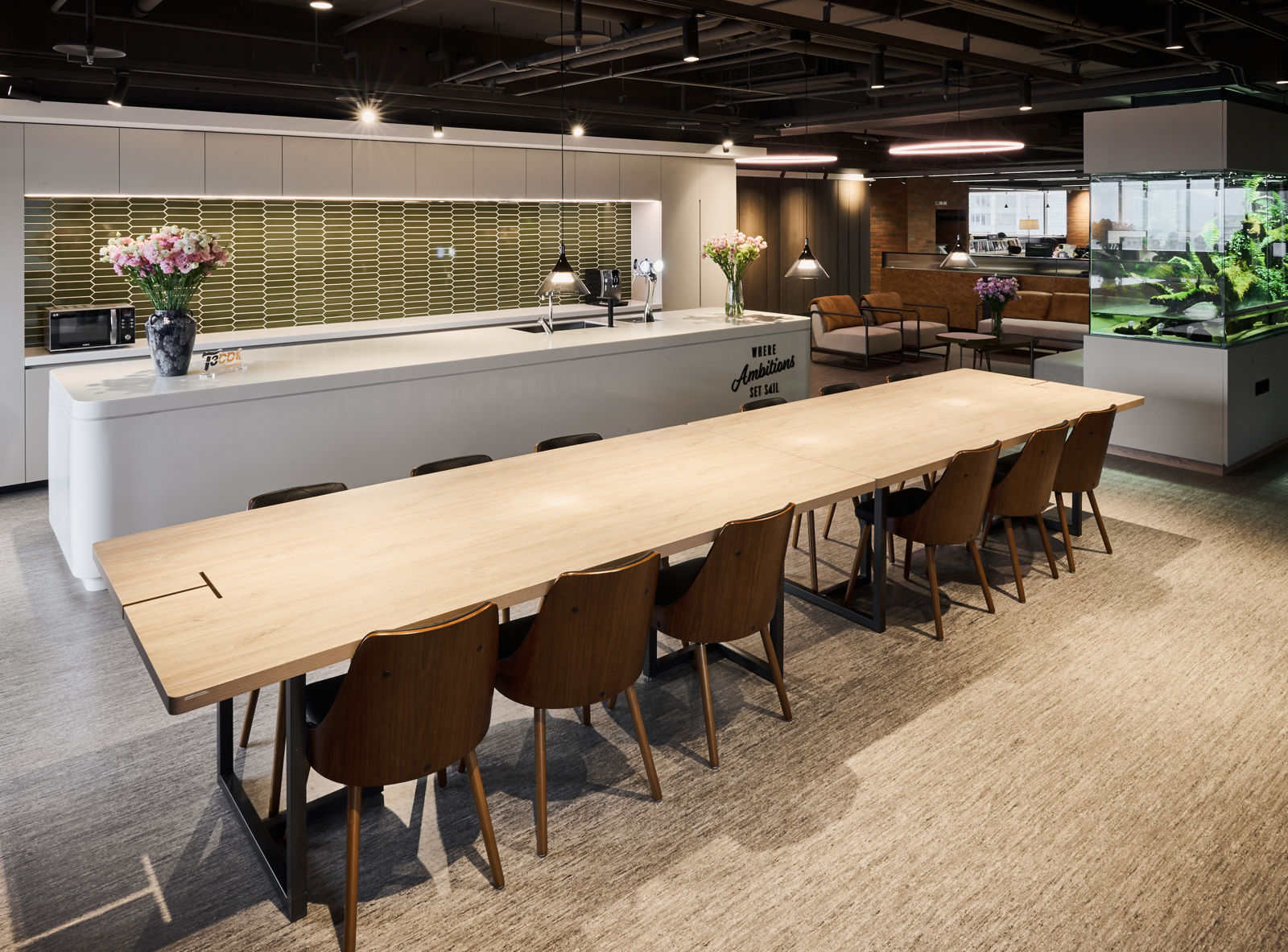 流動辦公桌照片